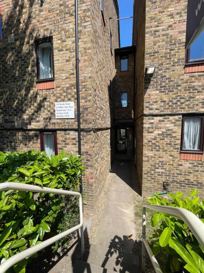 Grundy House Apartman Uxbridge Kültér fotó